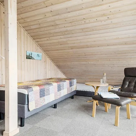 In With Sauna